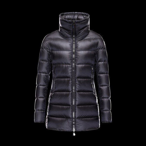 Moncler lungo nero semplice collo alto Cappotti